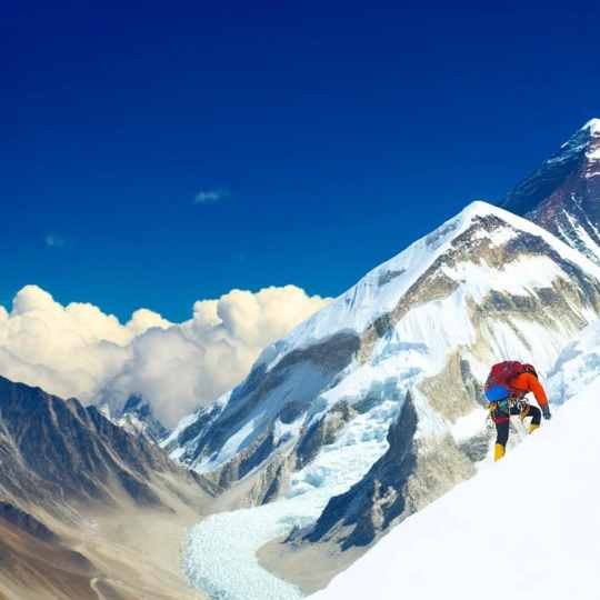 Dia Internacional del Everest imagen IA representativa 2