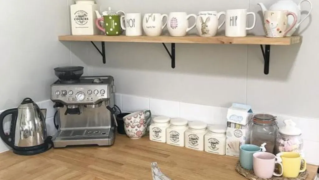 Estaci&oacute;n de caf&eacute; en casa